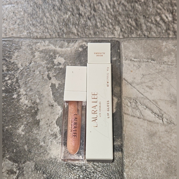 Laura Lee Los Angeles Lip Gloss In Rose Glimmer 0.15fl Oz BNIB Discontinued - Picture 3 of 3